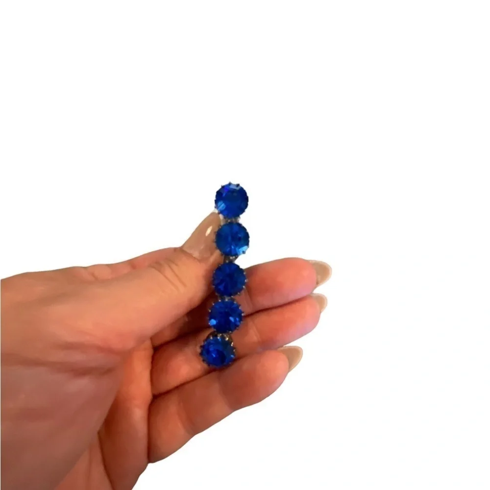 vintage  ART DECO era faceted blue sapphire paste crystal stone brooch